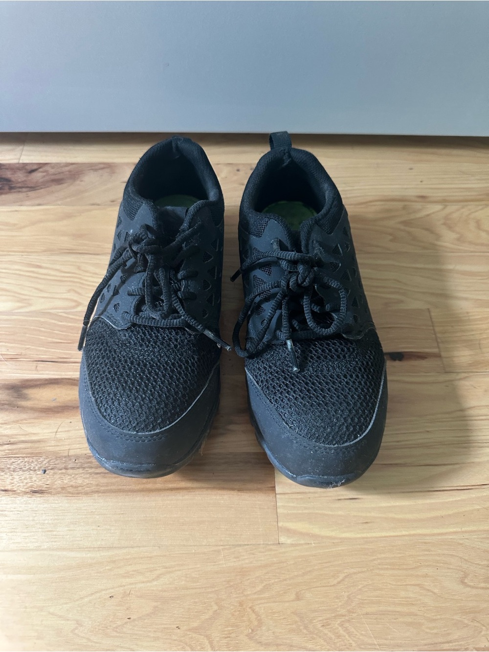 Reebok Women's Black Knit Athletic Sneakers